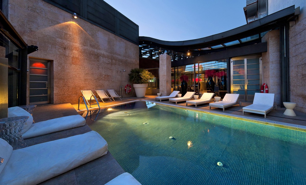 Urban 5*GL Hotel